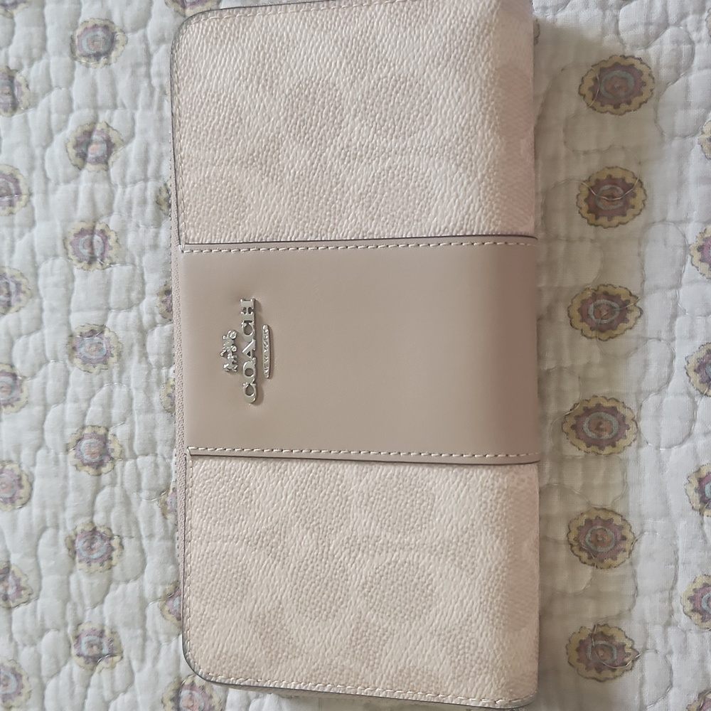 Coach Wallet, EUC